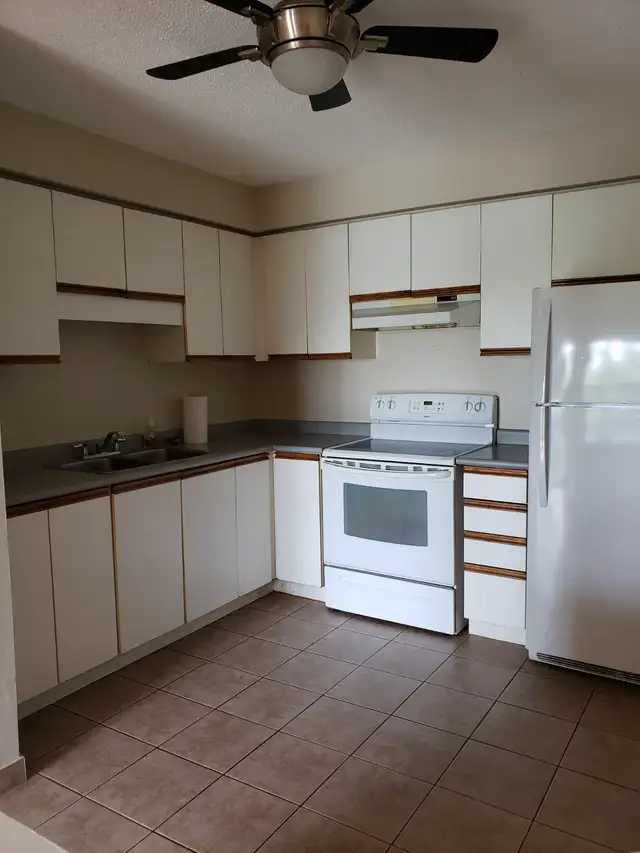 Condo rental Kitchener Ontario - Photo 3