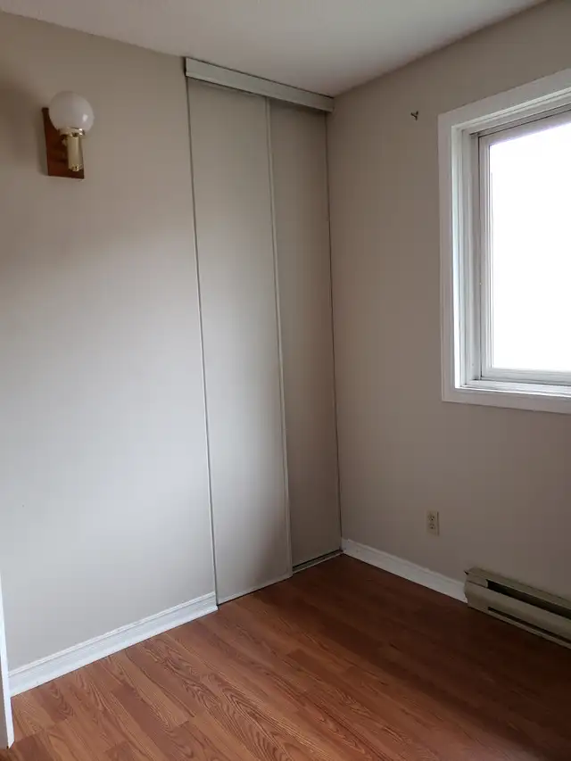 Condo rental Kitchener Ontario - Photo 4