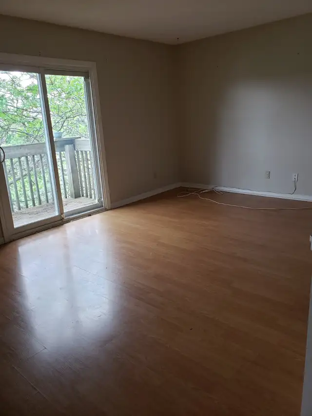 Condo rental Kitchener Ontario - Photo 12