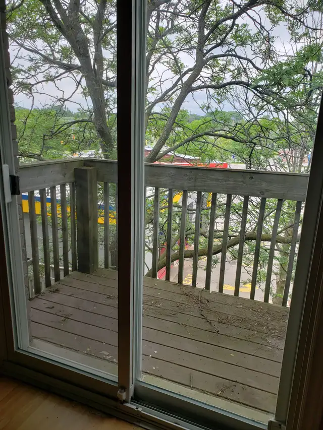 Condo rental Kitchener Ontario - Photo 13
