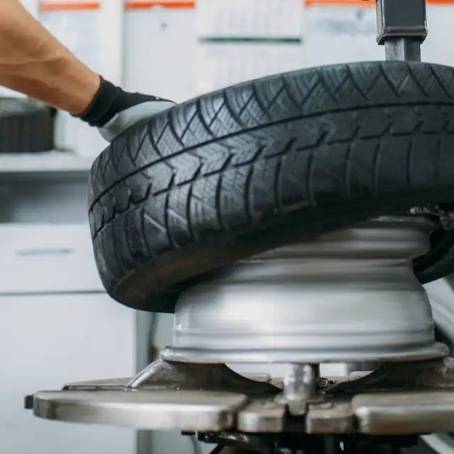 Tire changeover or mount and balance - Photo 2