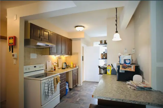 Basement Unit Near University of Alberta - Photo 5