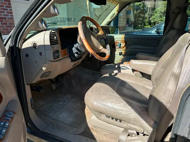 1997 GMC SUBURBAN 4X4 - Photo 5