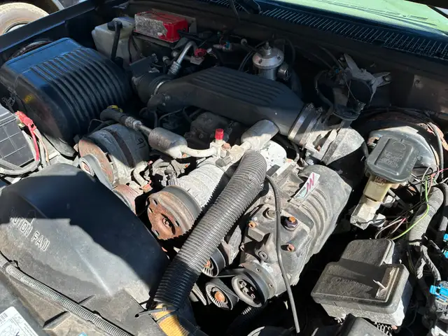 1997 GMC SUBURBAN 4X4 - Photo 7