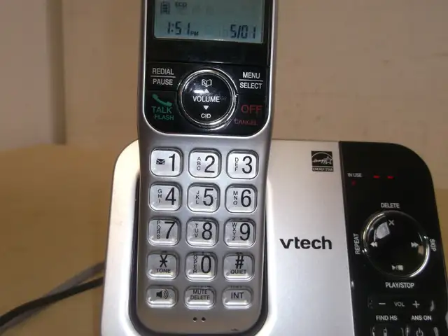 Vtech 3 Cordless Phone with Answering System - Photo 4