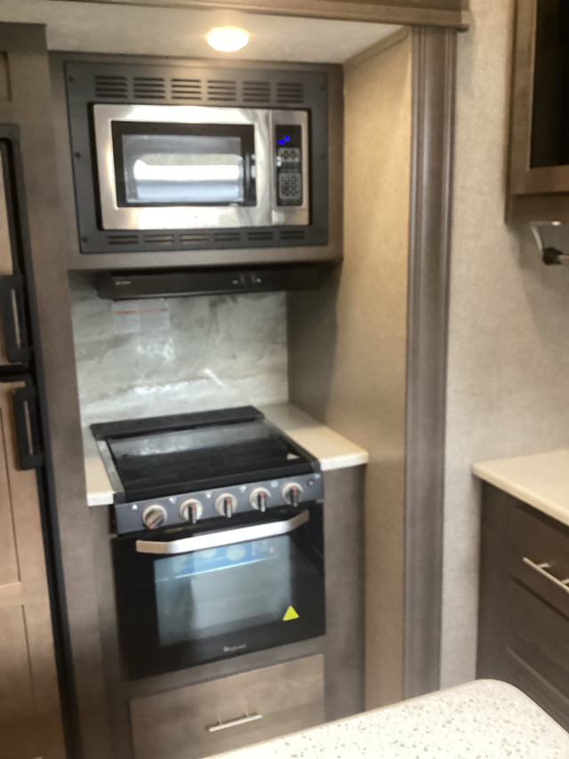 Rockwood 5th wheel 2020 - Photo 5