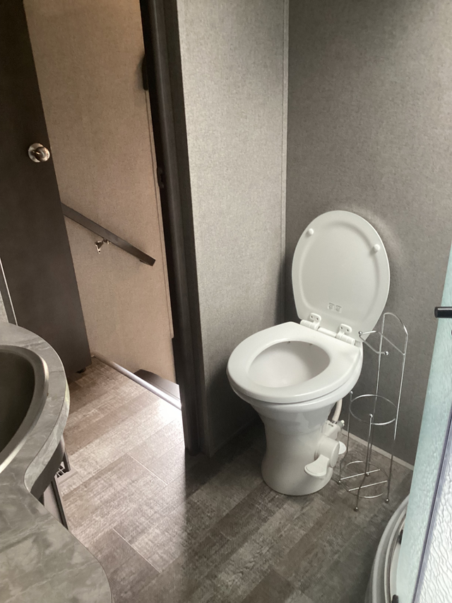 Rockwood 5th wheel 2020 - Photo 7