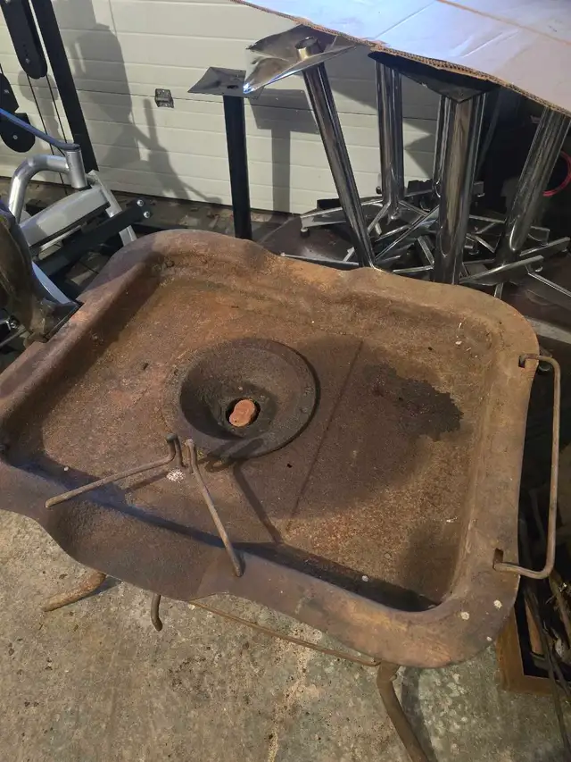 antique forge - Photo 5