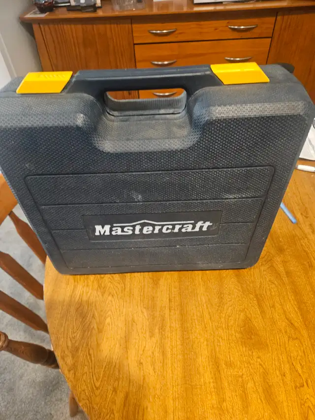 Free pneumatic roofing gun. - Photo 3