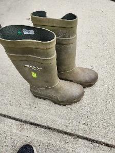 Dunlop rubber boots