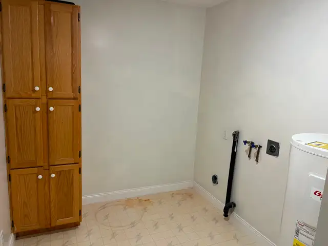 1100 sqft Spacious 2-Bedroom with huge balcony ready Aug.1 - Photo 5