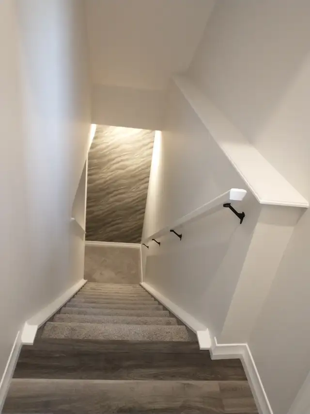 Basement Rent - Two Beds - Two washrooms - Photo 3