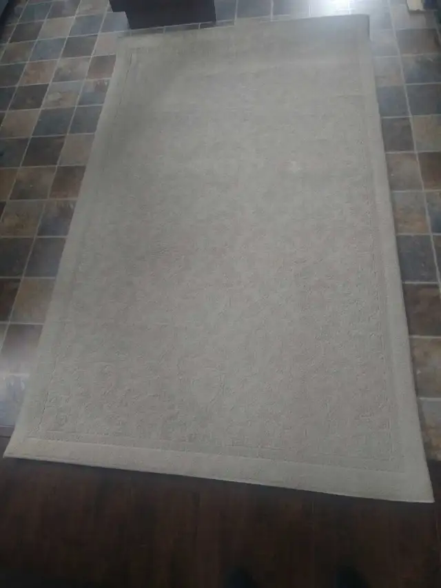 Decorative area rug