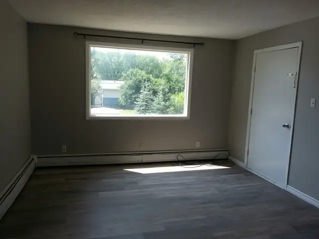 Only $785/Month – Beautiful 2 Bedroom Apartment in Shaunavon - Photo 5