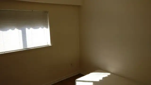 Furnished Room for Rent – Near York University (Keele Campus) - Photo 10