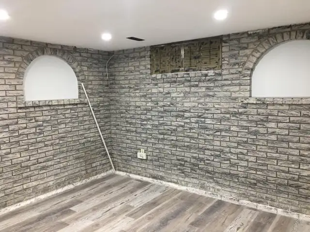 2 Bedroom Basement - Photo 2