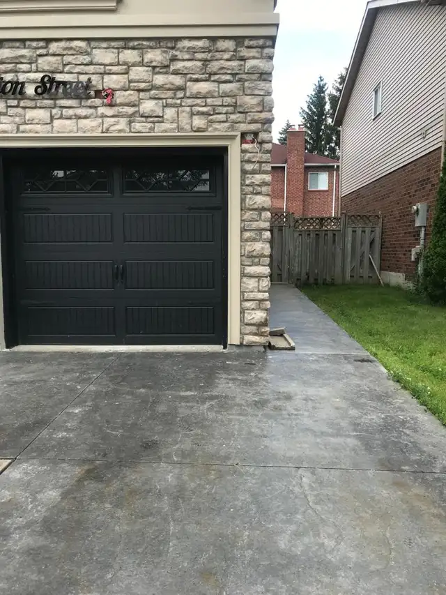 Upscale & Spacious Open Concept   Basement Apartment –Pickering - Photo 11