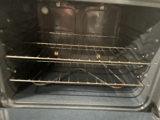 Cuisinière blanche ronds serpentins Frigidaire - Photo 3