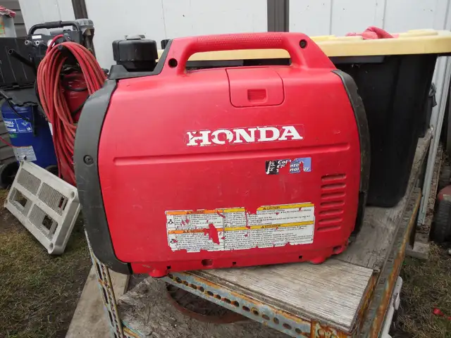 Honda Generator EU2200i Inverter, Just Serviced, Works Perfect - Photo 3