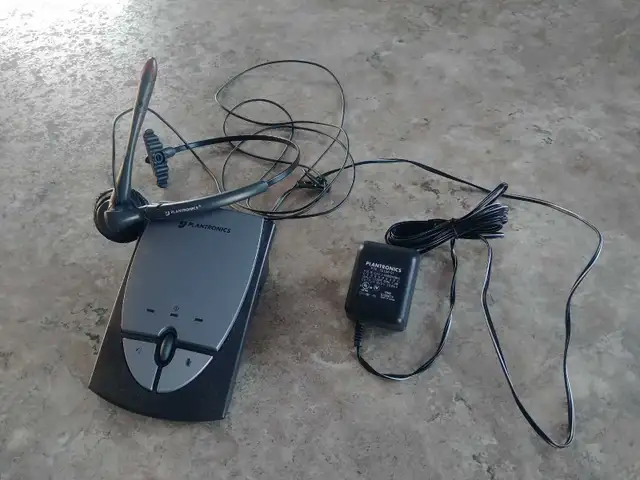 Plantronics S12 headset and mic