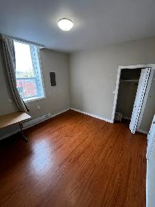 2 Bedroom 1 Bathroom Apartment Downtown Lindsay