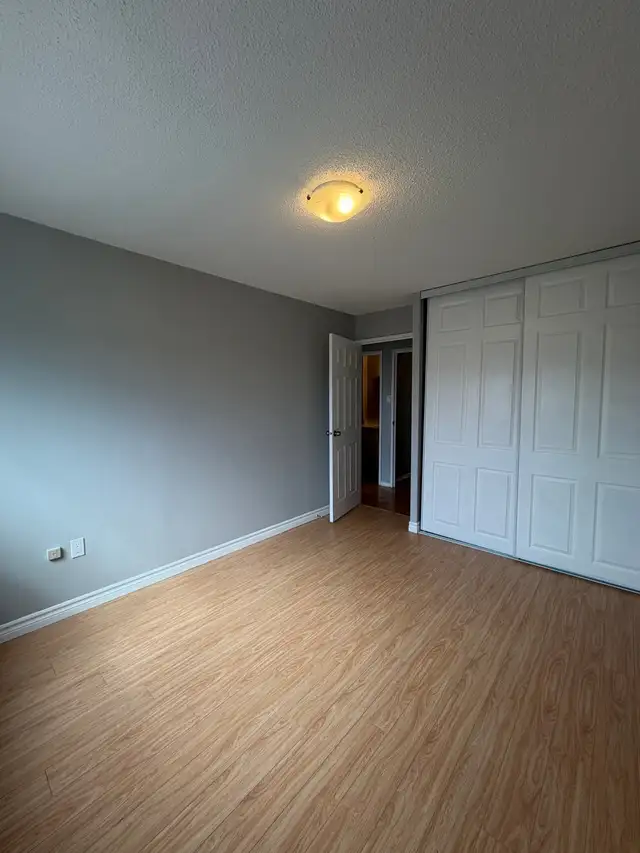 All inclusive ELMSMERE/MONTREAL RD, 2 Bed condo $2,150.00/month - Photo 6