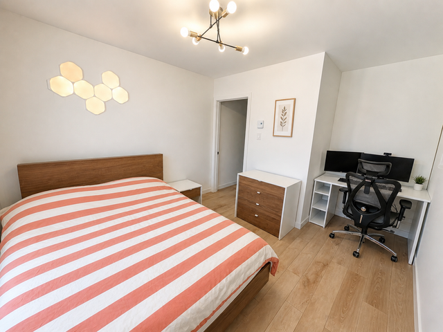 Newly Renovated 4 1/2 Apartment for Rent – Ville-Marie - Photo 10
