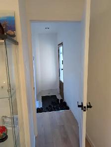 Newly Renovated 4 1/2 Apartment for Rent – Ville-Marie - Photo 16