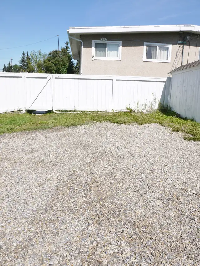 2BR Mn Flr-Best Value!Nwr Ktchn/Bth fencedyard-Quality-PetOK - Photo 14