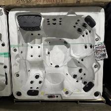 Toronto SE Hot Tub, 6 Person 44 Jet Hot Tub, Outdoor, Spa