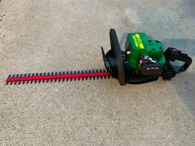 Weed Eater Gas Hedge Trimmer GHT 22 - Photo 5