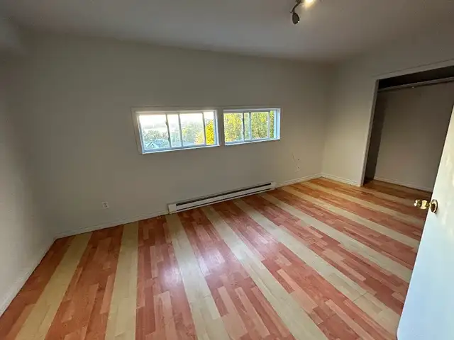 ELLIOT LAKE: 3 Bedroom townhouse for rent - Photo 6