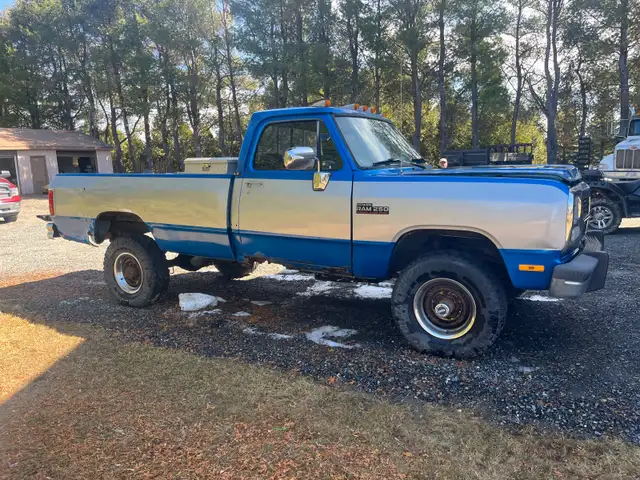 1993 FIRST GEN DODGE W250 CUMMINS