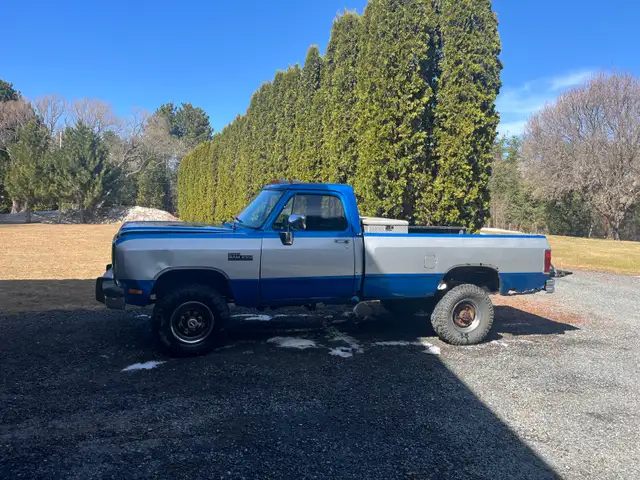 1993 FIRST GEN DODGE W250 CUMMINS - Photo 4