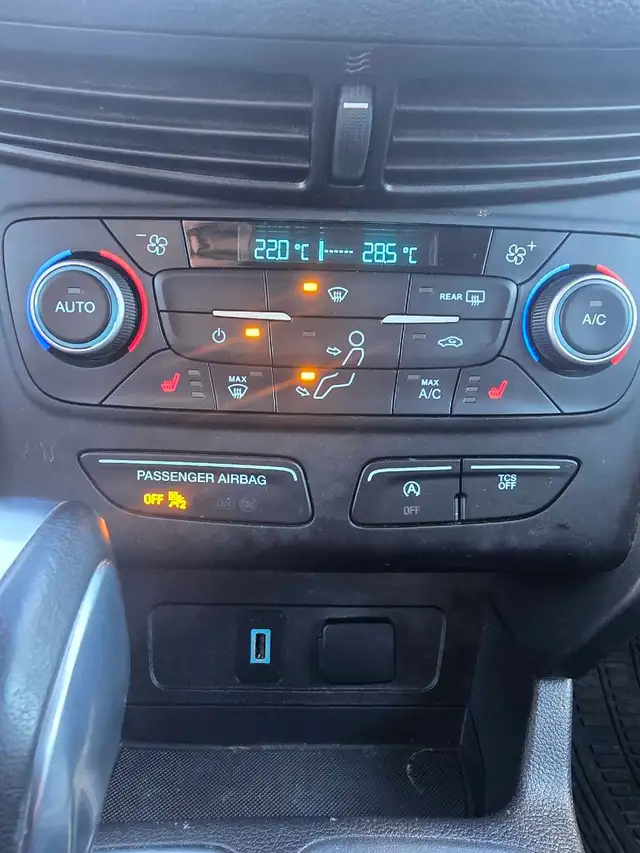 2019 Ford Escape SEL - Photo 3