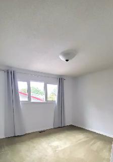 2 Bed, Full Bath, 1010 sq.ft Fully Separate Main Floor for Rent - Photo 5