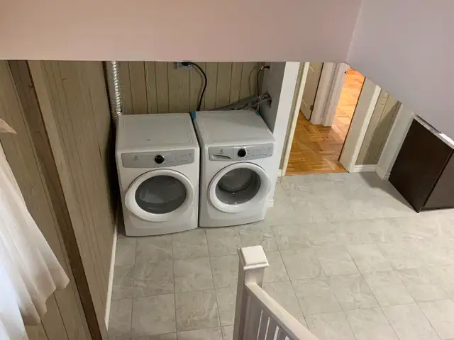Basement Small Private Room available for rent, ready to move in - Photo 5