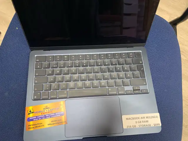 MacBook AIR M2 on sale - Photo 3