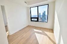 1 Bedroom Apartment Luxurious View - Photo 3