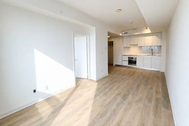 1 Bedroom Apartment Luxurious View - Photo 4