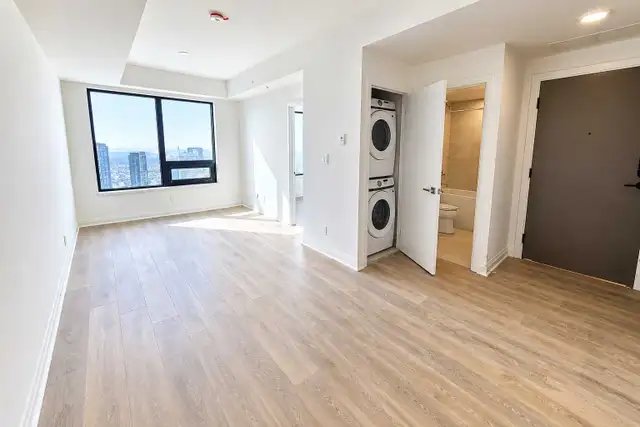 1 Bedroom Apartment Luxurious View - Photo 5