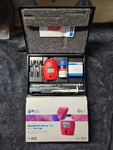 HANDHELD COLORIMETER