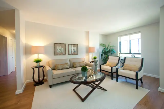 2 Bdrm. Apt. for Rent in with In-suite Laundry! - Photo 5