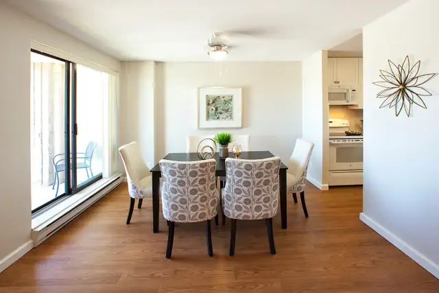 2 Bdrm. Apt. for Rent in with In-suite Laundry! - Photo 6