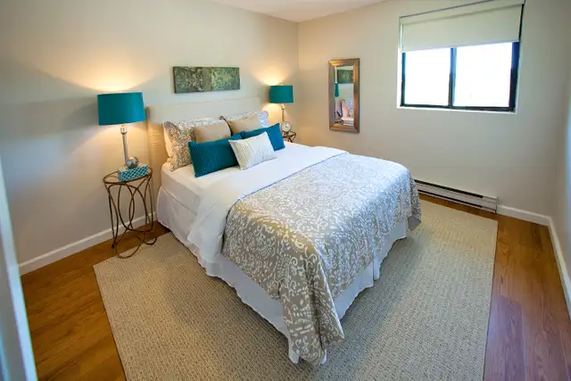 2 Bdrm. Apt. for Rent in with In-suite Laundry! - Photo 11