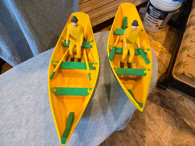Wooden Fishermen / Dory Set