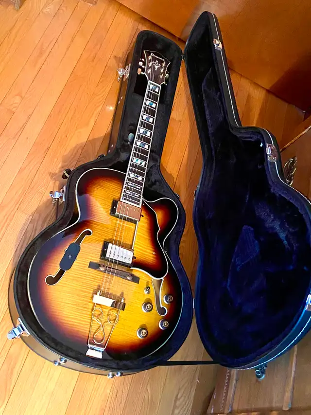 Ibanez AF155-AYS Artstar Semi Acoustic Guitar, CASE, Excellent.