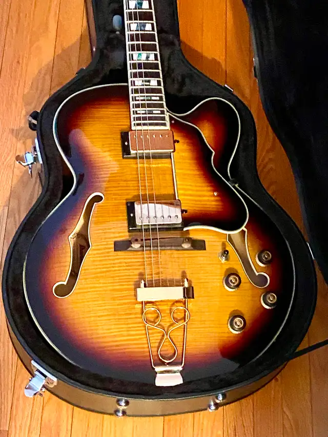 Ibanez AF155-AYS Artstar Semi Acoustic Guitar, CASE, Excellent. - Photo 4