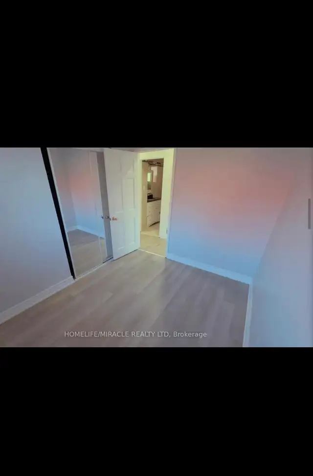private room - Photo 6