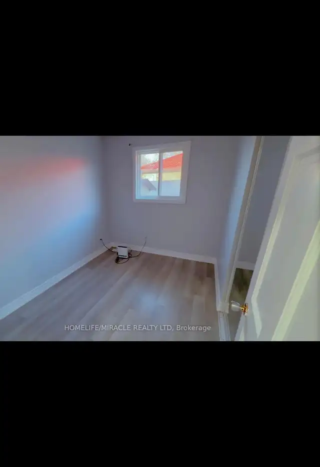 private room - Photo 7